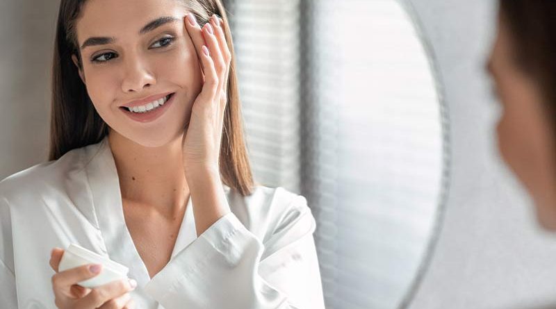 روتین پوستی برای هر فصل؛ راهنمای کامل مراقبت از پوست در طول سال