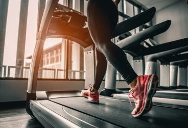 ورزش‌های کوتاه ۱۰ دقیقه‌ای برای تناسب اندام در خانه