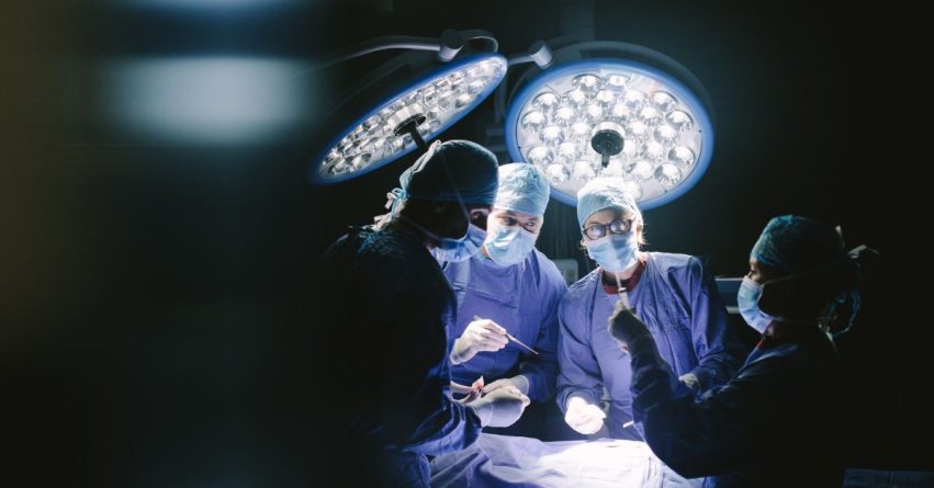 ویژگی بهترین دکتر اسلیو معده در تهران