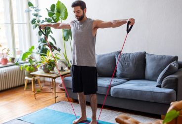 ورزش در خانه: بهترین تمرینات مقاومتی و هوازی برای افراد با زمان کم