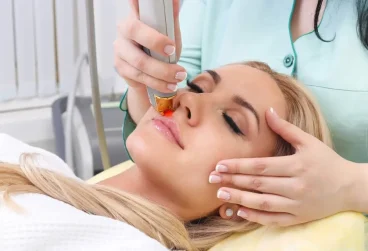 لیزر موهای زائد در مطب زیبایی – تجربه‌ای راحت، سریع و دائمی برای پوستی صاف و ابریشمی